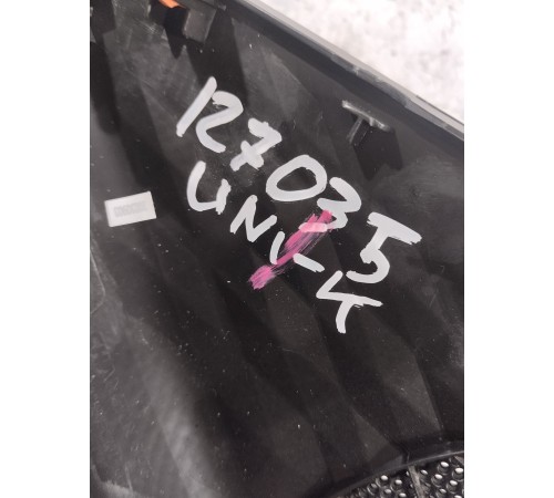 Крышка сетка динамика передняя правая