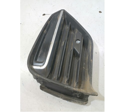 Накладка бампера передняя правая