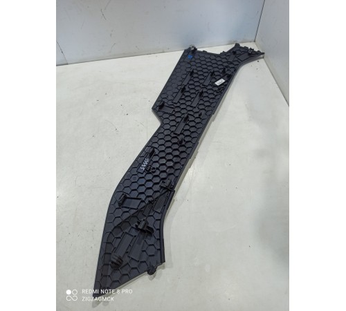 Накладка центральной консоли левая