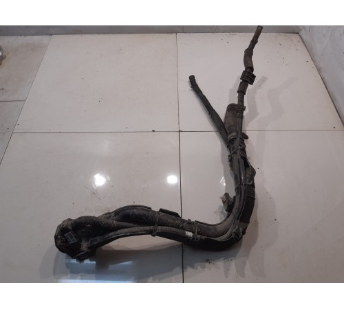 Горловина топливного бака