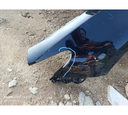 Крыло переднее левое