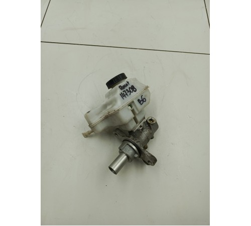 Главный тормозной цилиндр (в сборе)