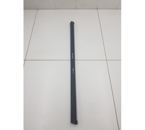 Уплотнитель стекла задний правый внутренний