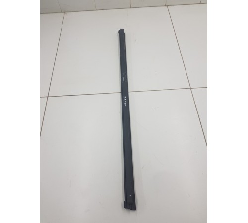 Уплотнитель стекла задний правый внутренний