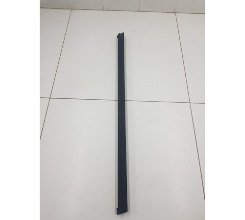 Уплотнитель стекла задний правый внутренний