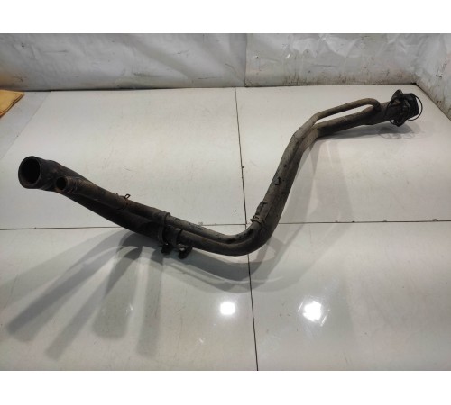 Горловина топливного бака