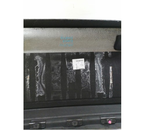 Обшивка пола багажника