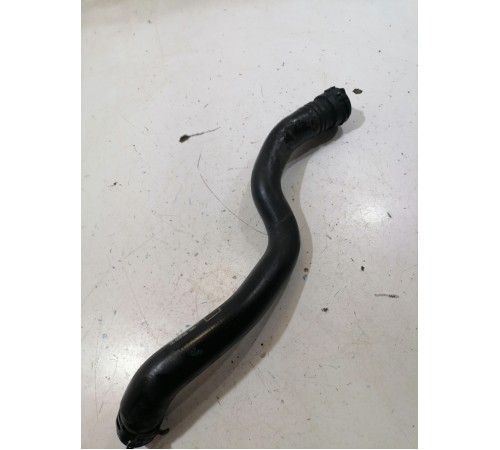 Патрубок радиатора