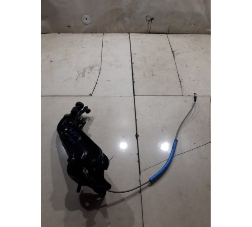 Замок с роликом правой сдвижной двери