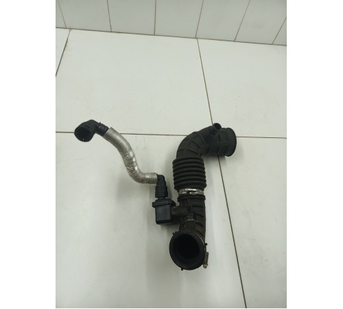 Патрубок воздушного фильтра