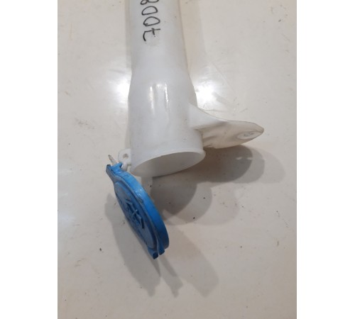 Горловина бачка омывателя