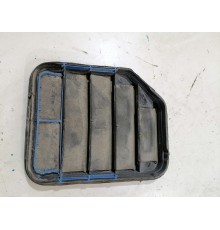 Вентиляционный клапан багажника левый