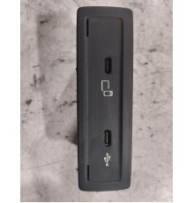 Разъем USB (двойной)