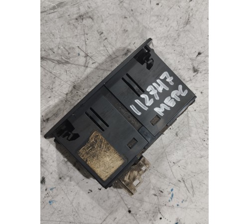 Разъем USB (двойной)