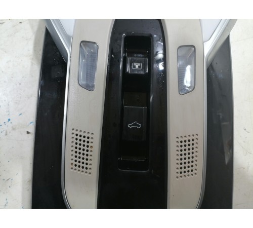 Плафон внутреннего освещения передний