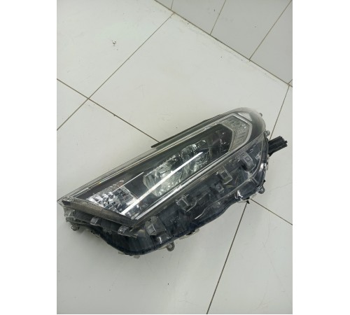 Фара левая уценка