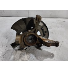 Кулак поворотный передний левый