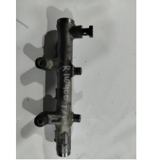 Топливная рампа правая