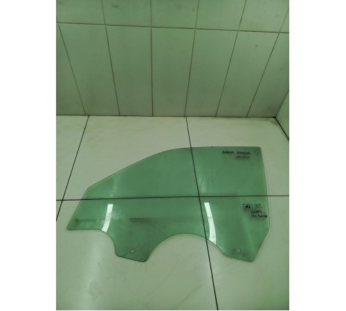 Стекло двери переднее левое