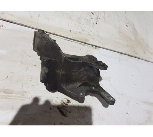 Кронштейн гидроусилителя