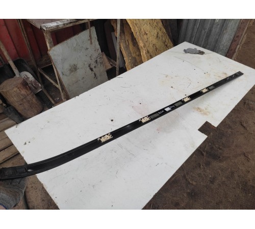 Молдинг крыши(левый)