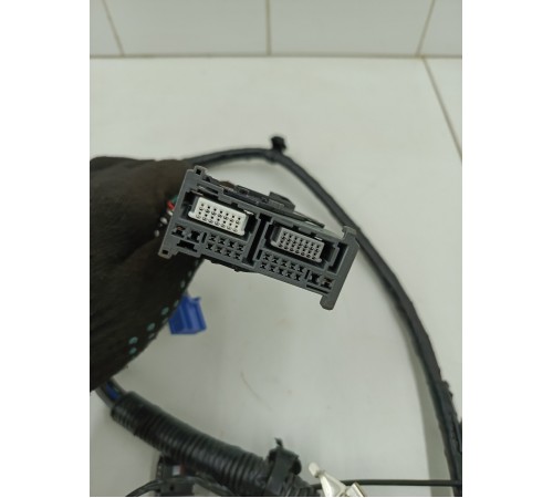 Электропроводка крышки багажника