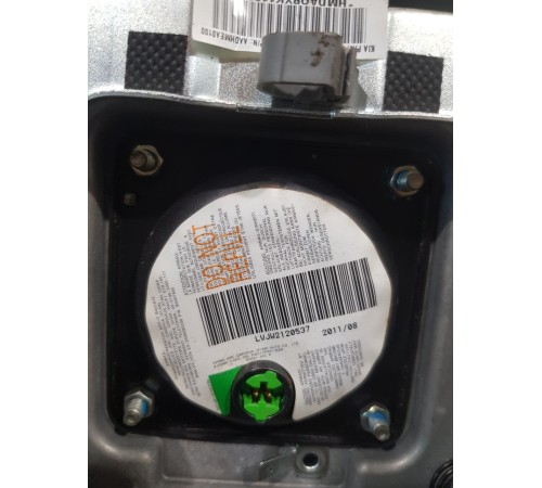 Подушка безопасности водителя