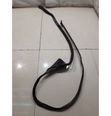 Уплотнитель (задний, левый)