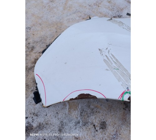 Крыло переднее левое