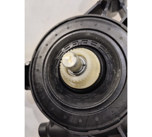 Моторчик стеклоподъемника (передний правый)