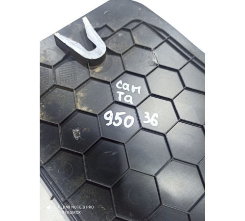 Накладка центральной консоли левая 