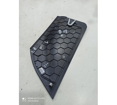 Накладка центральной консоли левая 