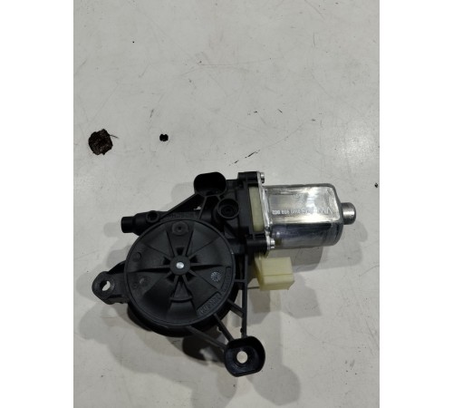 Моторчик стеклоподъемника (передний правый)