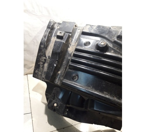 Подкрылок (локер) передний левый