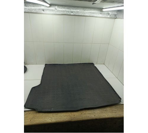 Коврик багажника резиновый