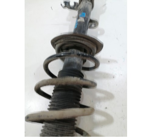 Амортизатор передний правый в сборе