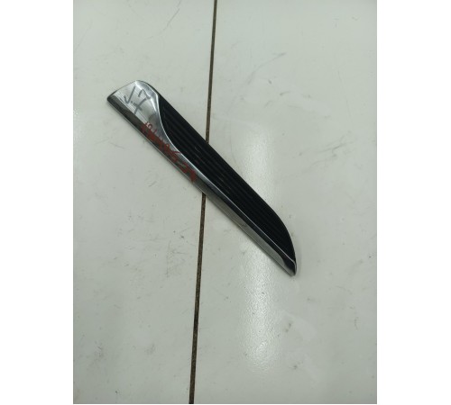 Накладка на крыло левая 