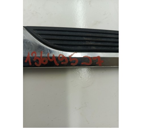 Накладка на крыло левая 