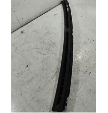 Воздушный дефлектор (воздуховод) на лобовое стекло