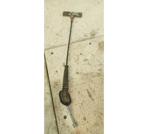 Трос стояночного тормоза центральный