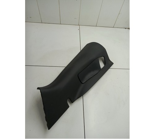 Обшивка стойки задняя левая