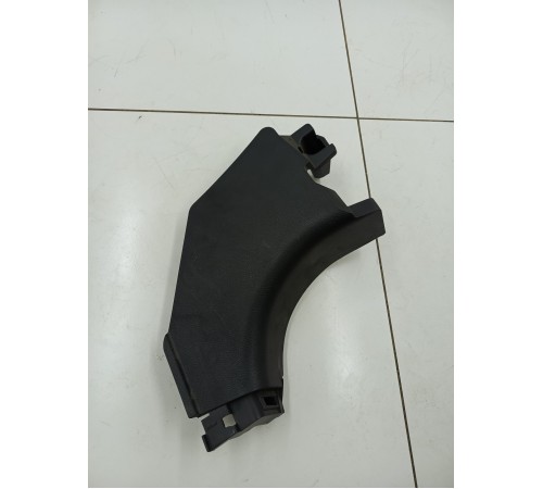 Обшивка передней стойки правая нижняя