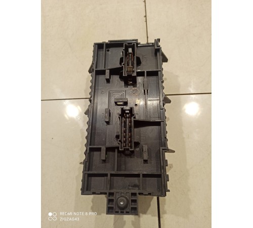 Блок предохранителей