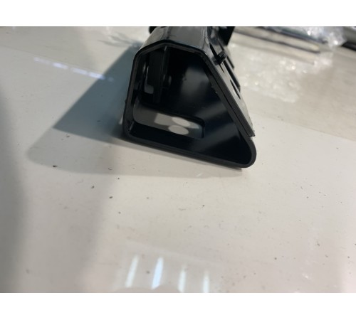 Кронштейн багажника (задний,правый)