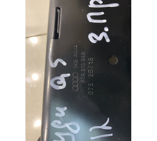 Кронштейн багажника (задний,правый)