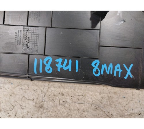 Накладка торпедо правая