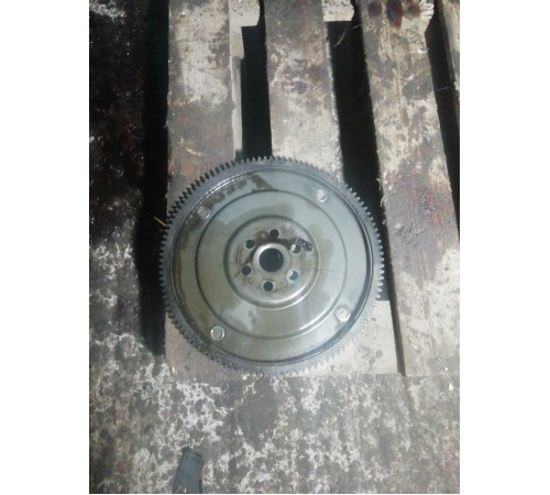 Маховик двигателя