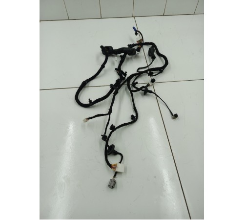 Электропроводка двери крышки багажника