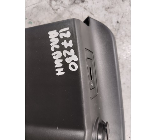 Накладка центральной консоли передняя