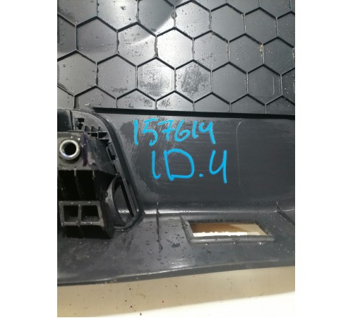 Обшивка крышки багажника